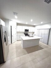 200 Aquamarine Ln in Kissimmee, FL - Building Photo - Building Photo
