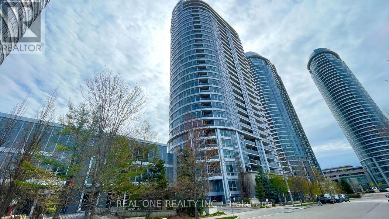 151-2151 Village Green Square in Toronto, ON - Building Photo