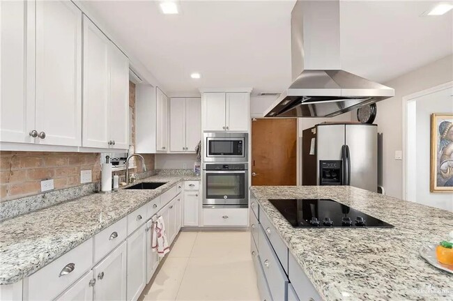 308 Uvalde Ave in McAllen, TX - Building Photo - Building Photo