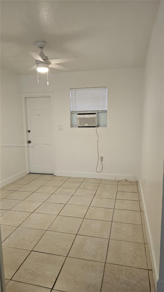 1004 NW 3rd Ave in Hallandale Beach, FL - Building Photo - Building Photo