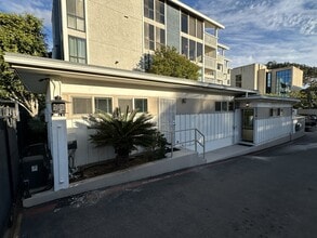 1327 La Palma St in San Diego, CA - Building Photo - Building Photo