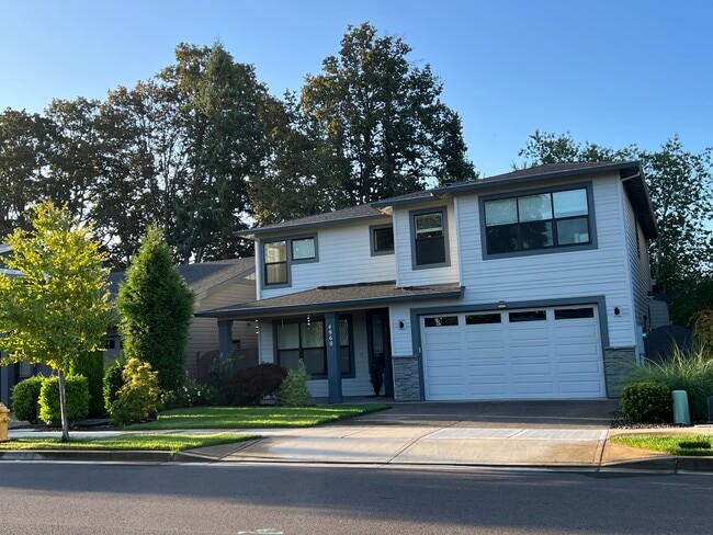 4960 SE Oakhurst St in Hillsboro, OR - Building Photo - Building Photo
