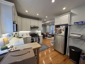 11 Anson St, Unit 2 in Boston, MA - Building Photo - Building Photo
