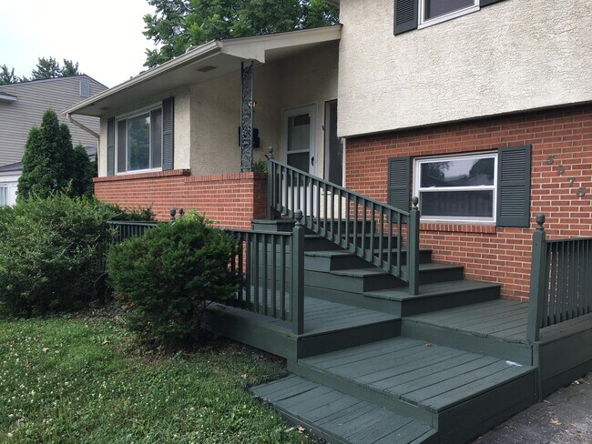5975 Karl Rd in Columbus, OH - Building Photo - Building Photo