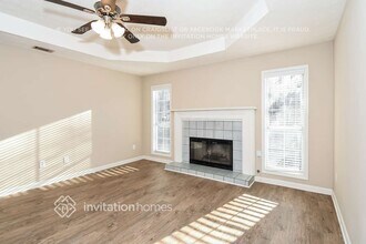 2290 Castle Royale Dr in Lawrenceville, GA - Foto de edificio - Building Photo