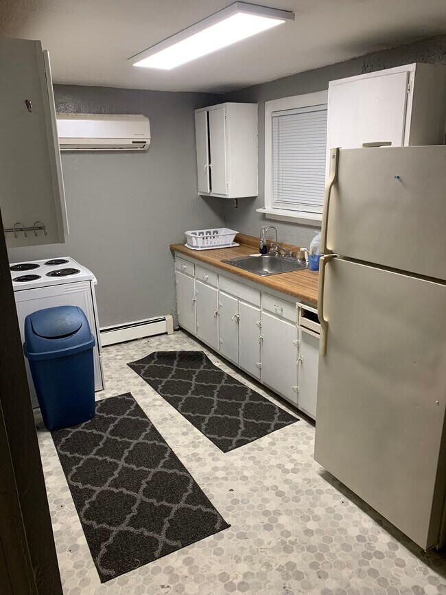 213 Renfrew Ave Rentals in Dwight, IL