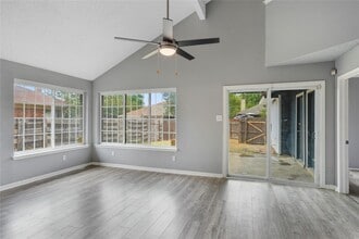 10243 Oak Branch Ln in Dallas, TX - Building Photo - Building Photo