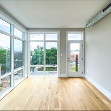1537 Gales St NE, Unit 2 in Washington, DC - Building Photo - Building Photo