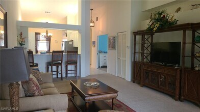 445 Robin Hood Cir in Naples, FL - Building Photo - Building Photo