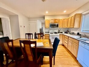 50 Conwell Ave, Unit 1 in Somerville, MA - Foto de edificio - Building Photo