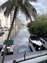 16531 NE 35th Ave in North Miami Beach, FL - Building Photo