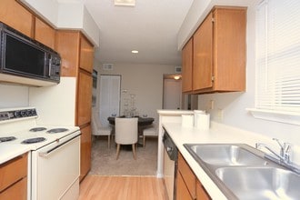 Breckinridge Vue in Duluth, GA - Foto de edificio - Interior Photo