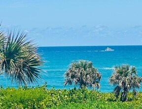 420 Celestial Way, Unit 303 in Juno Beach, FL - Building Photo - Building Photo