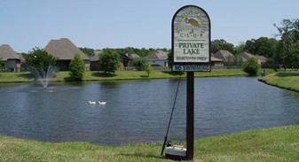 Highland Club in Baton Rouge, LA - Building Photo - Building Photo