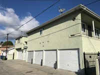 635-641 W 21st St in San Pedro, CA - Foto de edificio - Building Photo