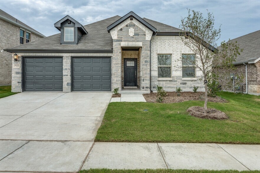 723 Buffalo Dr in McKinney, TX - Building Photo