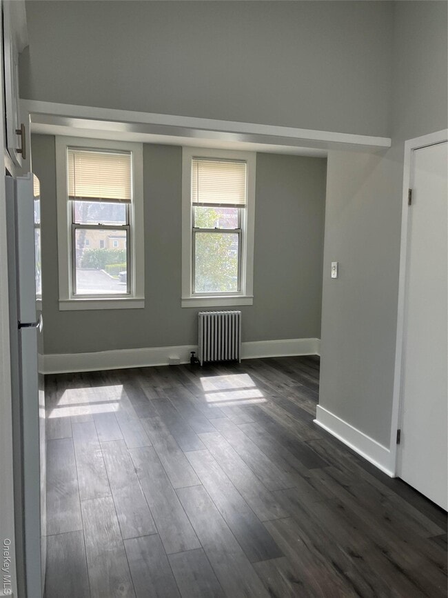 7 Dewey St in Huntington, NY - Building Photo - Building Photo