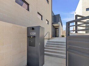 1229 N Dewey Ave in Oklahoma City, OK - Building Photo - Building Photo