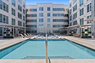 The Grand at the Domain in Austin, TX - Foto de edificio - Building Photo