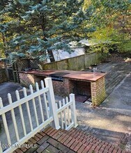 760 Oak Glen Rd in Howell, NJ - Building Photo - Building Photo