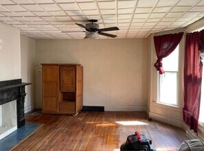301 Clark St, Unit A in New Martinsville, WV - Building Photo - Building Photo