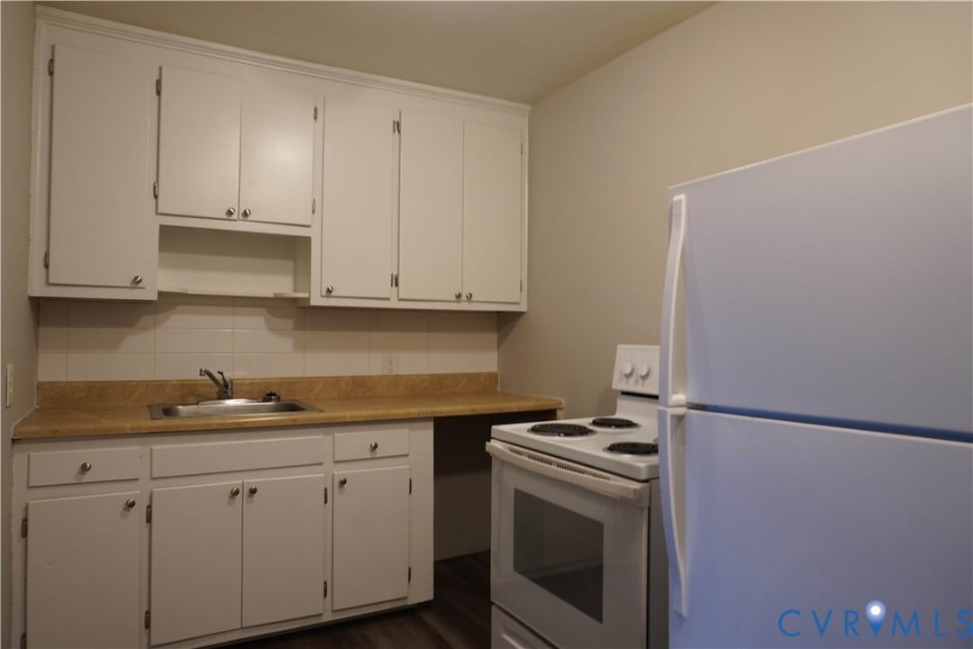 214 Randolph St in Ashland, VA - Building Photo