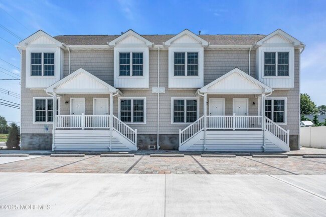 property at 604 Ocean Rd