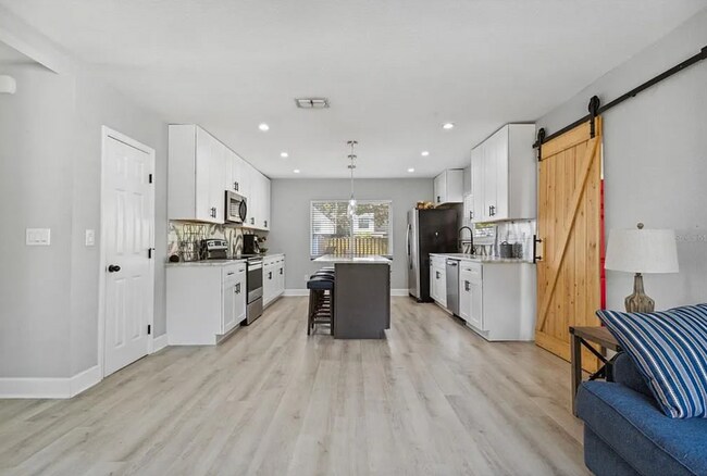 715 W Harlan St in Tampa, FL - Building Photo - Building Photo