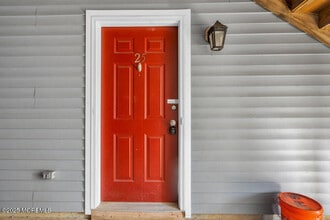 25 Jockey Ln in Tinton Falls, NJ - Building Photo - Building Photo