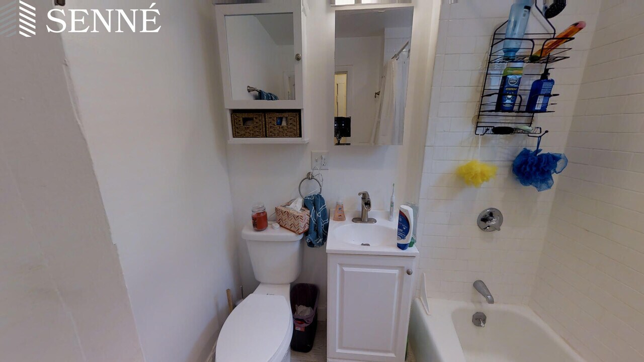 332 Beacon St, Unit 2 in Somerville, MA - Building Photo