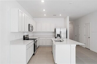 3107 Kurtz Ter in Davenport, FL - Building Photo - Building Photo