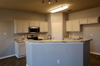 6436 Waterhill Ln in Fort Worth, TX - Building Photo - Building Photo