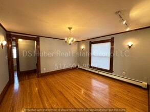 522 W Hillsdale St in Lansing, MI - Building Photo - Building Photo