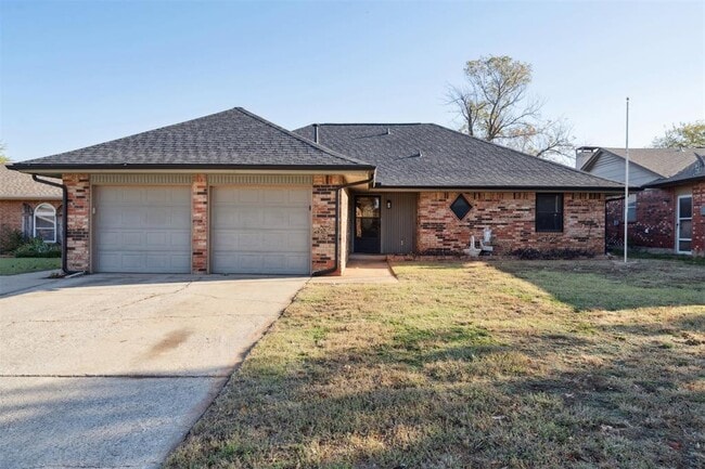 805 Arlington Dr in Yukon, OK - Building Photo - Building Photo