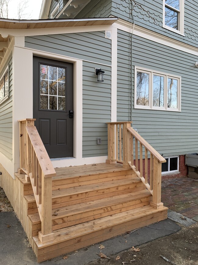 11 Silver Ter in Waterville, ME - Foto de edificio - Building Photo