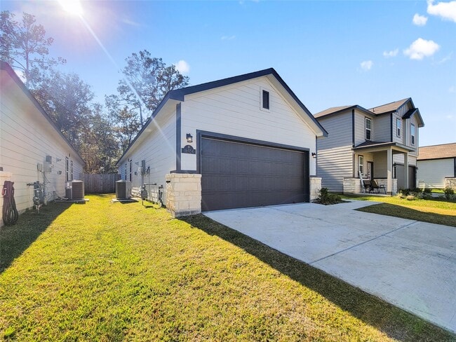 16954 Pandora Wy in Porter, TX - Building Photo - Building Photo