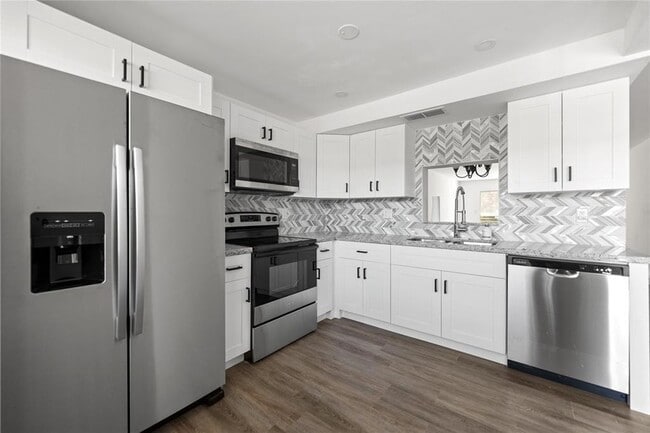 2202 Lucaya Bend, Unit J2 in Coconut Creek, FL - Foto de edificio - Building Photo