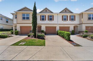 3842 Hampstead Ln in Lakeland, FL - Building Photo