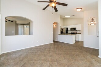 29420 N Blackfoot Daisy Dr in San Tan Valley, AZ - Building Photo - Building Photo