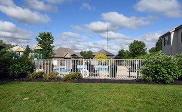 Pickerington Ridge in Pickerington, OH - Foto de edificio - Building Photo