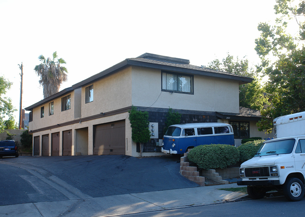 24521 Bendricon Ln in Lake Forest, CA - Building Photo