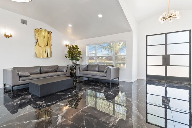 1092 TX-46 in New Braunfels, TX - Building Photo - Building Photo