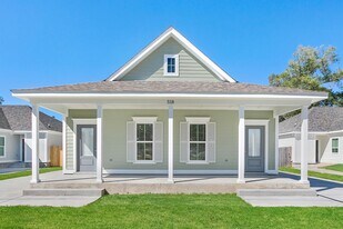 518 Main St in Belle Chasse, LA - Building Photo