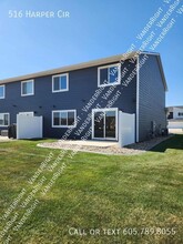 516 Harper Cir in Harrisburg, SD - Building Photo - Building Photo