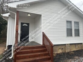 206 Boundary Dr in Spartanburg, SC - Building Photo