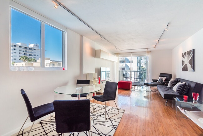 1670 Bay Rd, Unit #3G in Miami Beach, FL - Building Photo - Building Photo