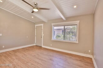1039 W Laguna Dr in Tempe, AZ - Building Photo - Building Photo