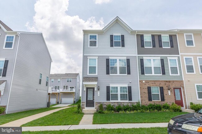 property at 98 Coolidge Ave