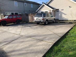 1545 Lincoln St in Eugene, OR - Building Photo - Building Photo