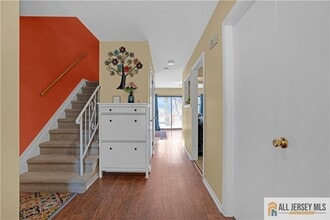 39 Main St in Edison, NJ - Building Photo - Building Photo